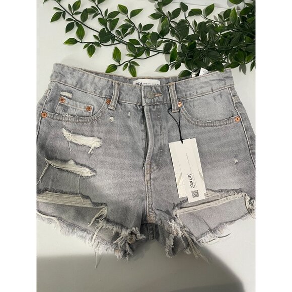 Zara Womens High-Rise Distressed Denim Shorts Size 36 EU / 4 US Light Gray - Picture 1 of 14